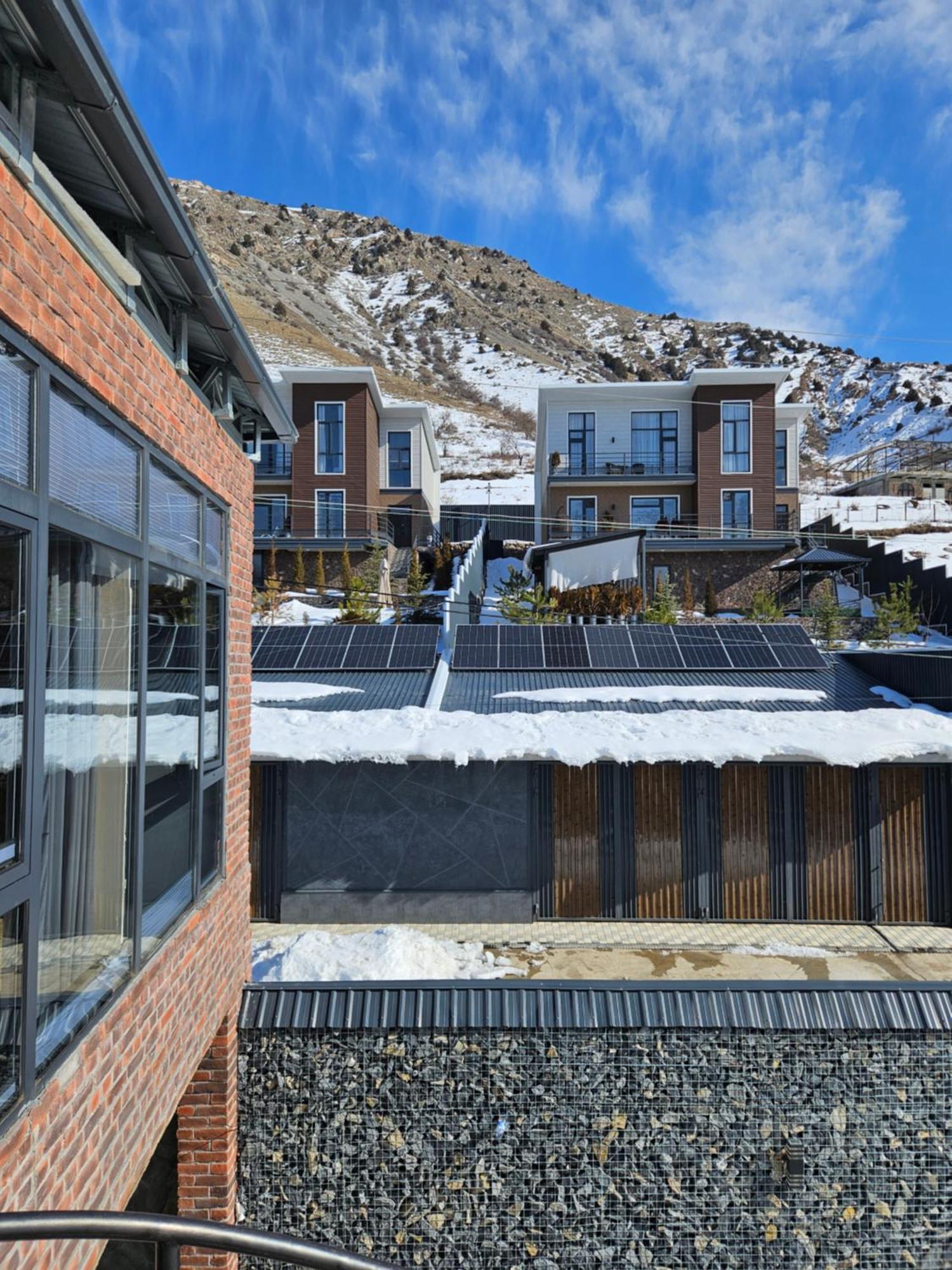 Гостевой дом Panorama Lux Чимган Экстерьер фото